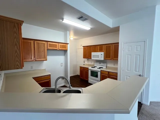 $1,495 | 128 Otono Loop, Kyle, TX 78640