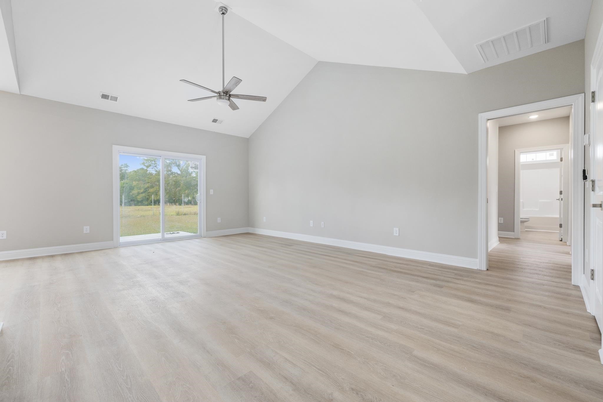 1904 Blue Bird Road Loris, SC 29569 - Photo 4 of 22