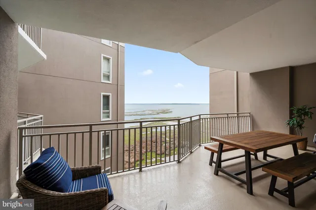 a view of swimming pool and lake view