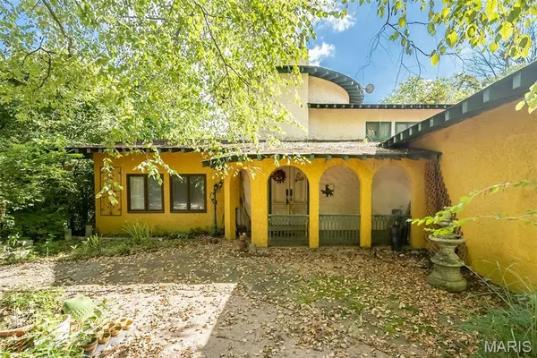 $450,000 | 235 Quindaro Drive, Florissant, MO 63034