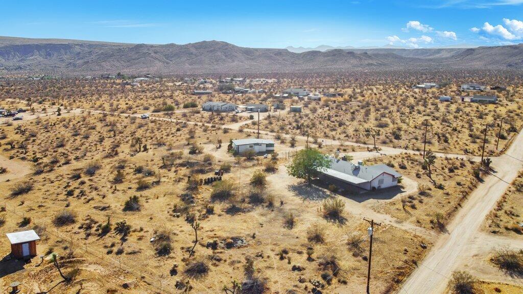 925 Inca Trail Yucca Valley, CA 92284 - Photo 6 of 31
