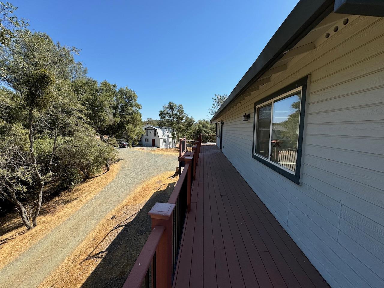 14950 Clinton Road Jackson, CA 95642 - Photo 45 of 50 a view of balcony and deck