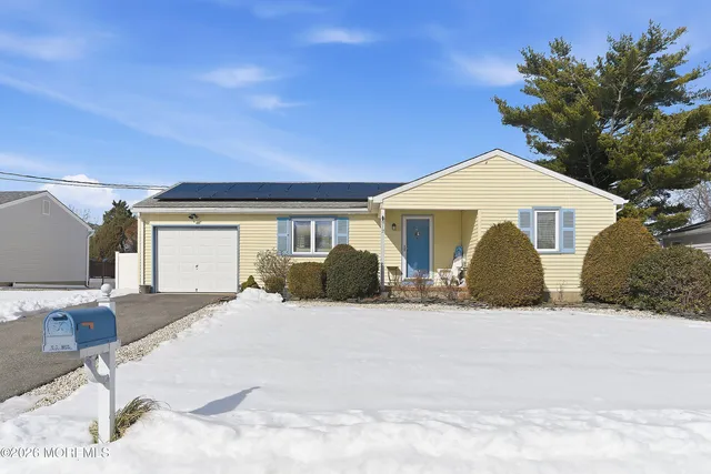 $394,900 | 912 Sarasota Drive, Forked River, NJ 08731