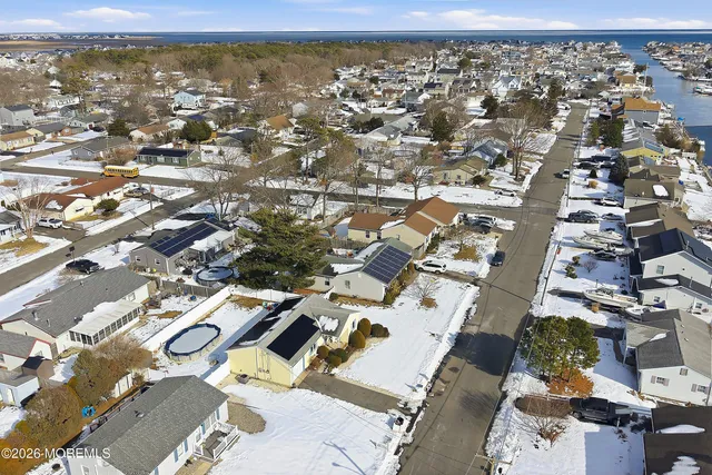 $394,900 | 912 Sarasota Drive, Forked River, NJ 08731