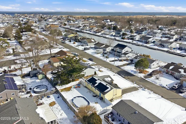 $394,900 | 912 Sarasota Drive, Forked River, NJ 08731