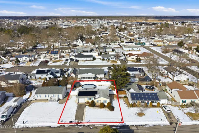 $394,900 | 912 Sarasota Drive, Forked River, NJ 08731