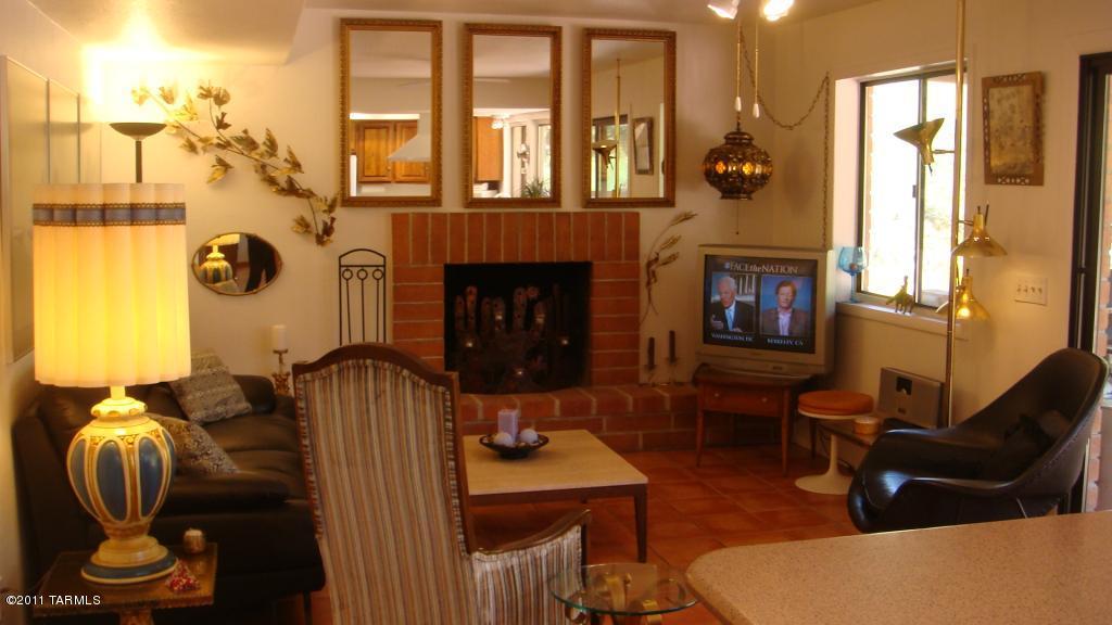 6880 North Cascade Spring Place Tucson, AZ 85718 - Photo 4 of 15
