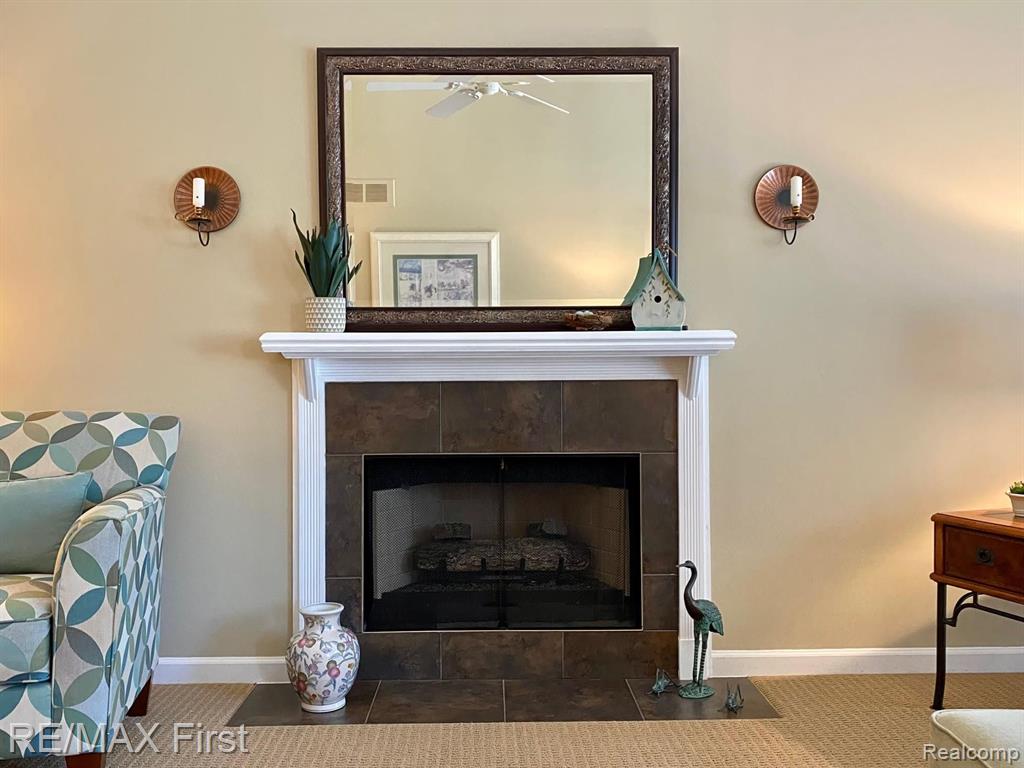 573 Tennyson Rochester Hills, MI 48307 - Photo 9 of 40
