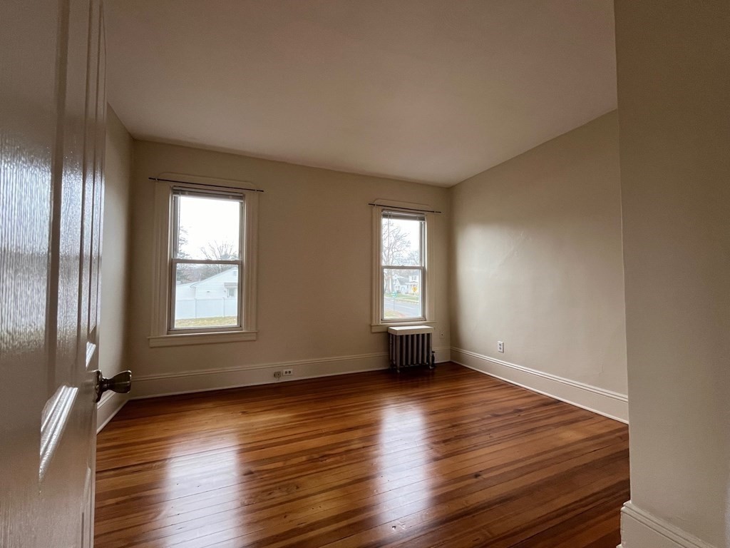 257 Ashley Street West Springfield, MA 01089 - Photo 10 of 32 Gallery Image 10