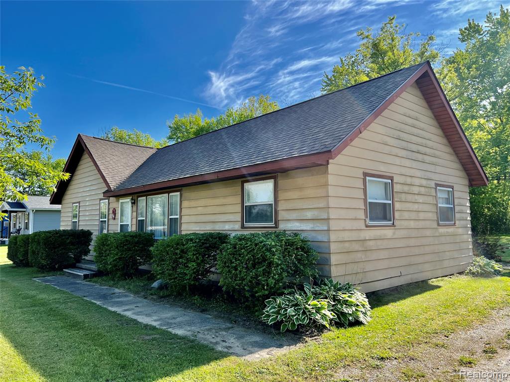1865 Range Road Smiths Creek, MI 48074 - Photo 23 of 28