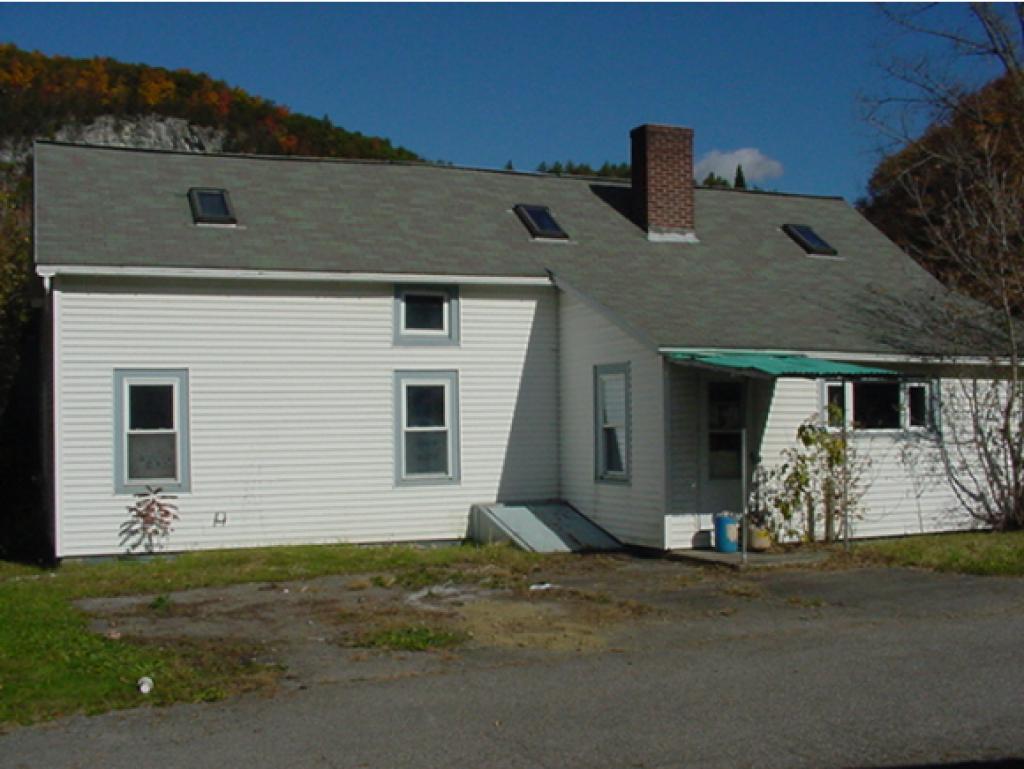242 Dean Road Pownal, VT 05261 - Photo 5 of 27