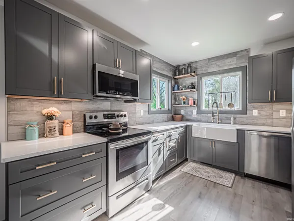 $415,000 | 2615 Buchanan Road, Evansville, IN 47720