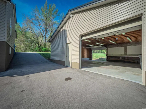 $415,000 | 2615 Buchanan Road, Evansville, IN 47720