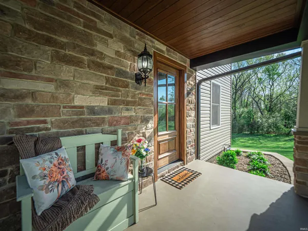 $415,000 | 2615 Buchanan Road, Evansville, IN 47720