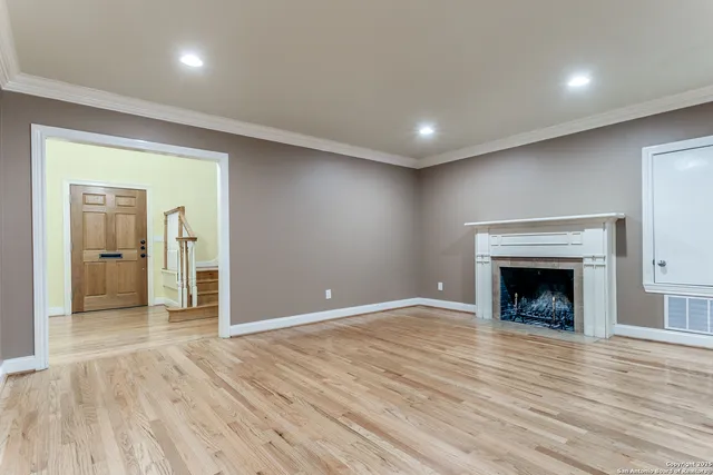 $5,750 | 307 Ridgemont Avenue, Terrell Hills, TX 78209