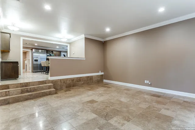 $5,750 | 307 Ridgemont Avenue, Terrell Hills, TX 78209