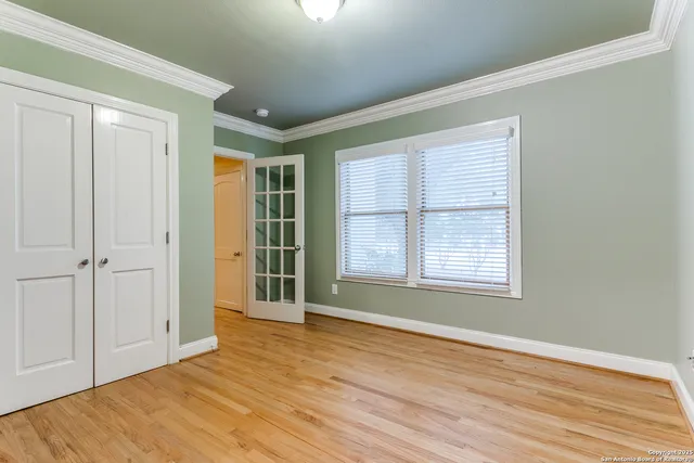 $5,750 | 307 Ridgemont Avenue, Terrell Hills, TX 78209