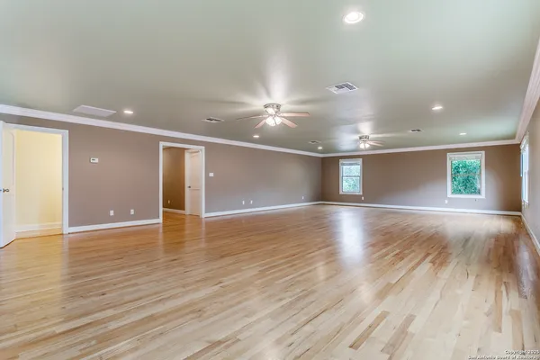 $5,250 | 307 Ridgemont Avenue, Terrell Hills, TX 78209