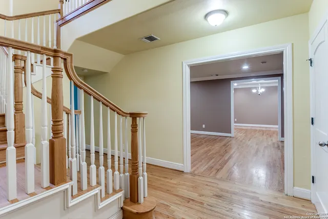 $5,750 | 307 Ridgemont Avenue, Terrell Hills, TX 78209