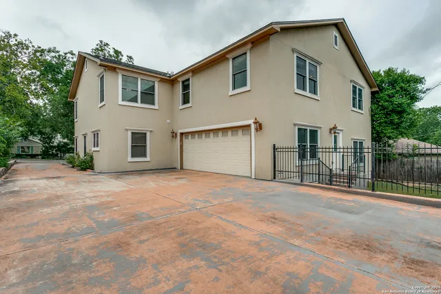 $5,750 | 307 Ridgemont Avenue, Terrell Hills, TX 78209