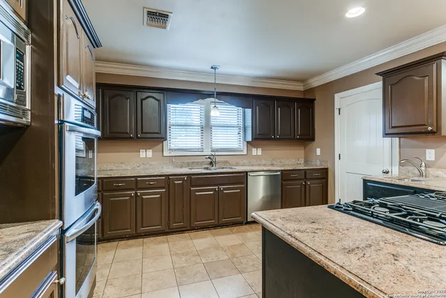 $5,750 | 307 Ridgemont Avenue, Terrell Hills, TX 78209