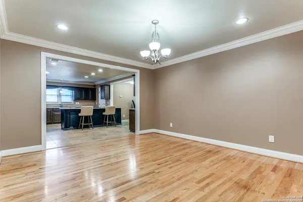 $5,250 | 307 Ridgemont Avenue, Terrell Hills, TX 78209