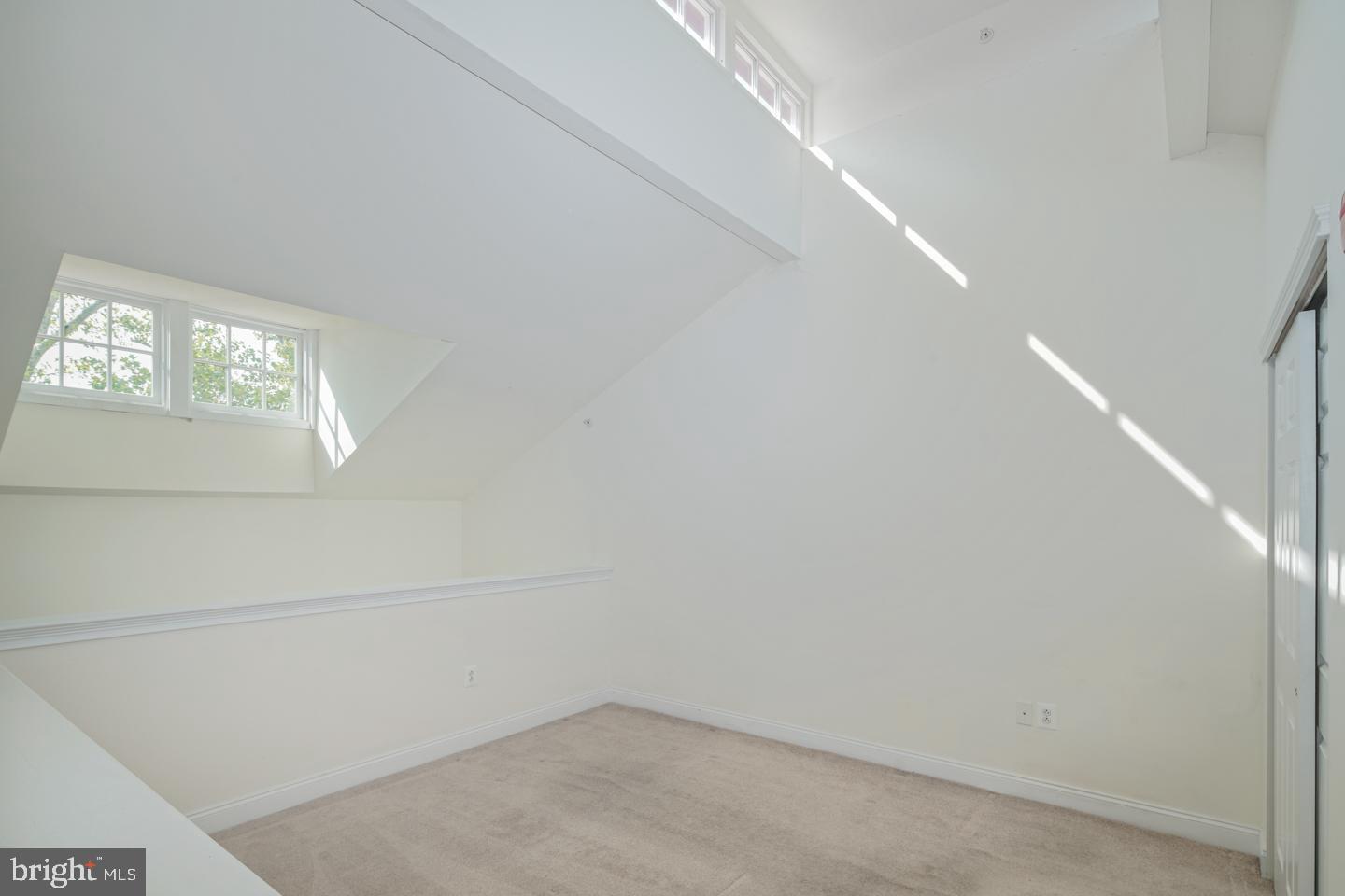 1 Academy Circle, Unit 319 Philadelphia, PA 19146 - Photo 13 of 20