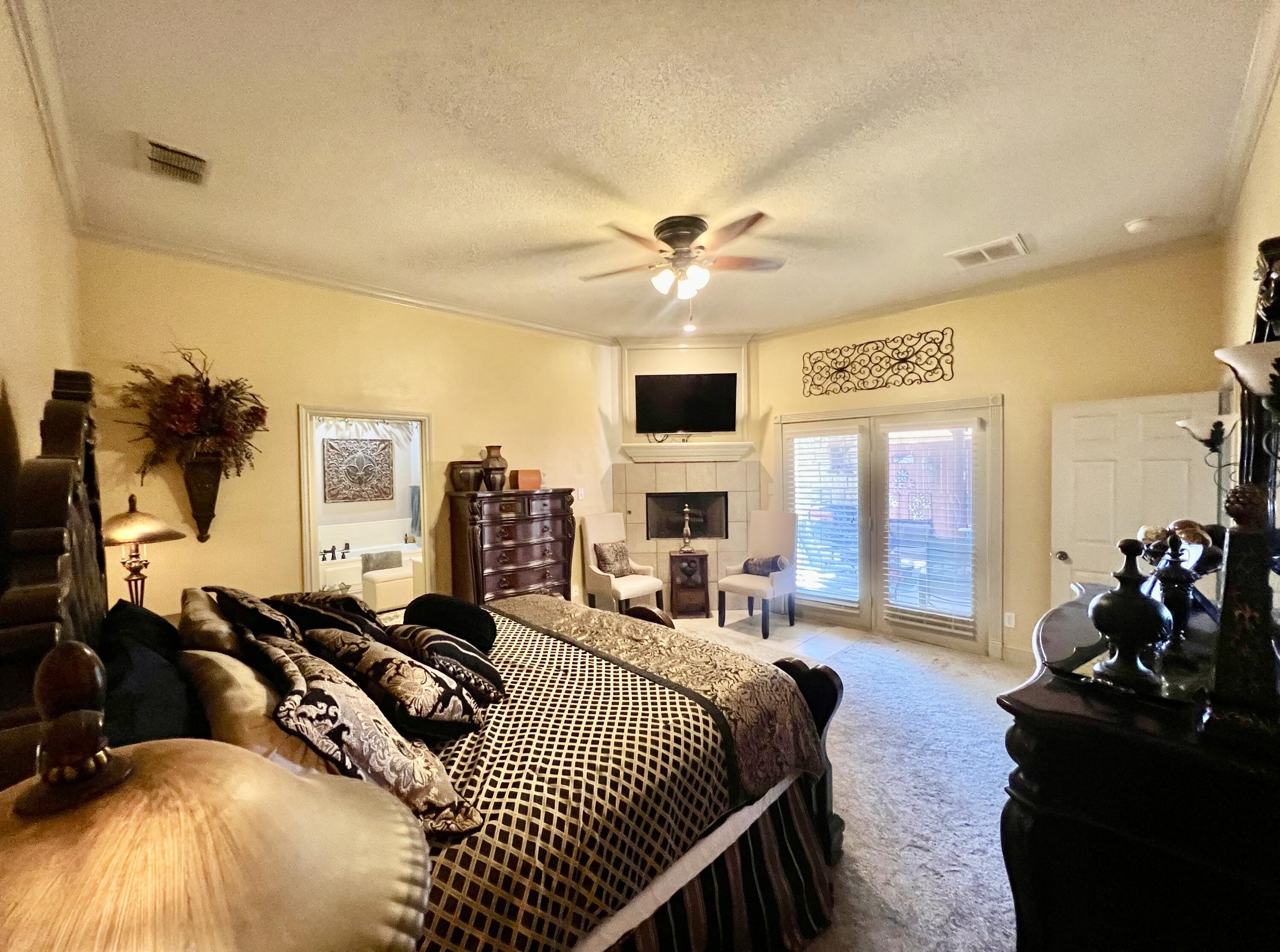 4409 108th Street Lubbock, TX 79424 - Photo 10 of 32 IMG_0875