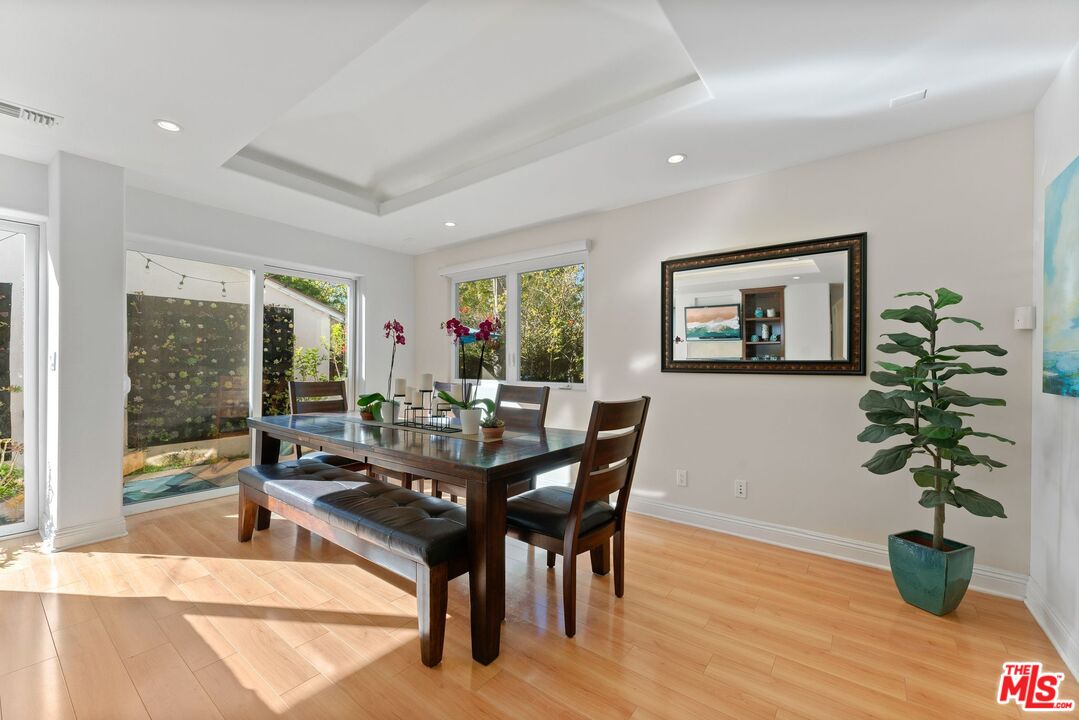 3251 Stewart Avenue Los Angeles, CA 90066 - Photo 5 of 22