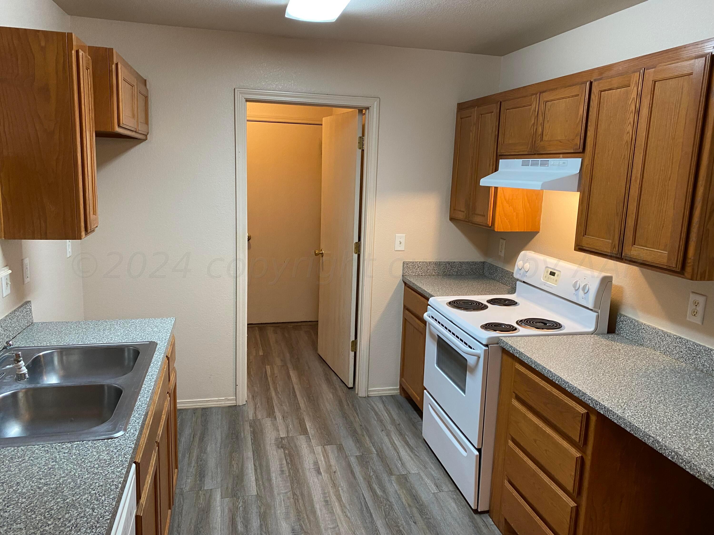 1000 Rushmore Drive Amarillo, TX 79110 - Photo 4 of 10 IMG_3920