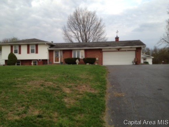 4084 E Street Springfield, IL 62707 - Photo 1 of 12