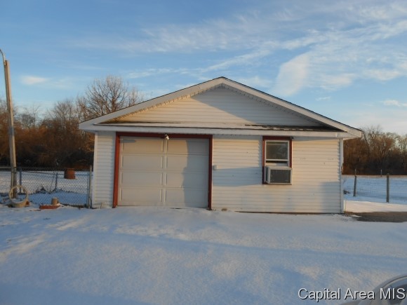 4084 E Street Springfield, IL 62707 - Photo 2 of 12