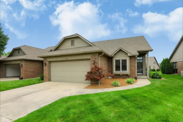 $259,900 | 748 Cottage Lane, Greenwood, IN 46143