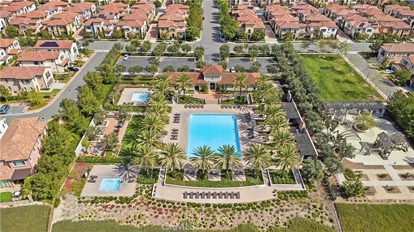 $7,950 | 100 Viano, Irvine, CA 92602