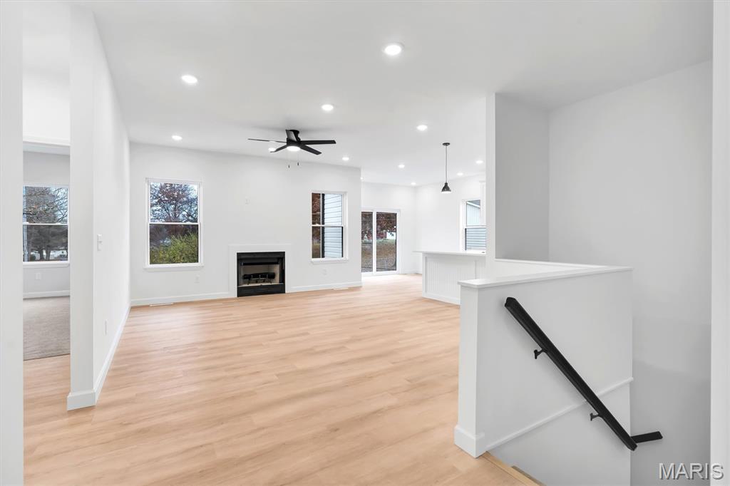 453 Rosedale Terrace Ballwin, MO 63021 - Photo 2 of 29