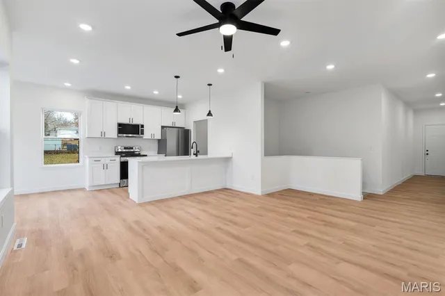 $449,900 | 453 Rosedale Terrace, Ballwin, MO 63021