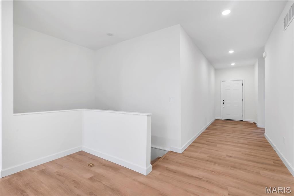 453 Rosedale Terrace Ballwin, MO 63021 - Photo 5 of 29