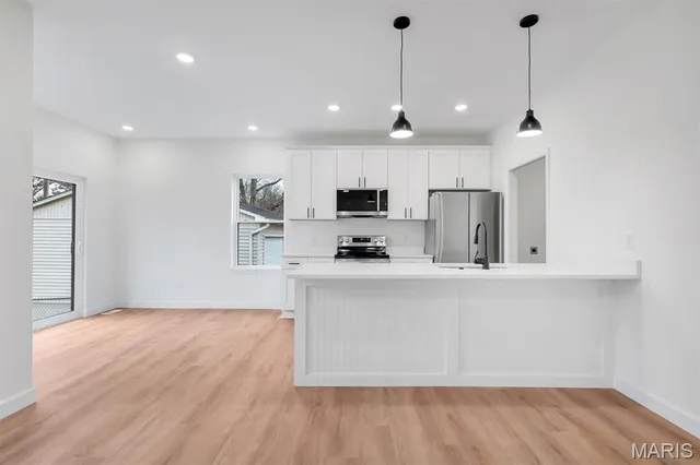 $449,900 | 453 Rosedale Terrace, Ballwin, MO 63021