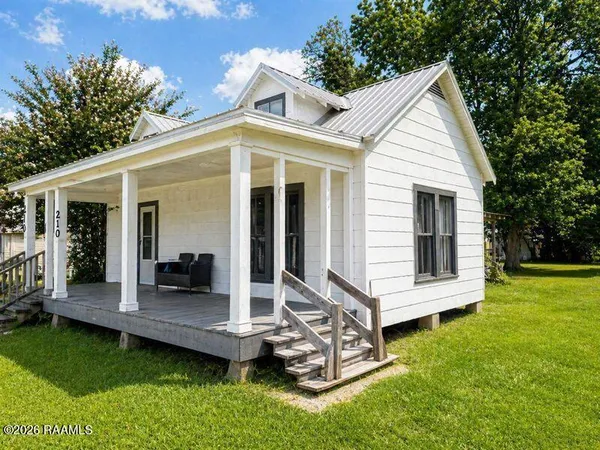 $85,000 | 210 5th Street, Abbeville, LA 70510