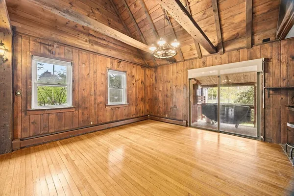 $1,100,000 | 1080 Locust Street, Raynham, MA 02767