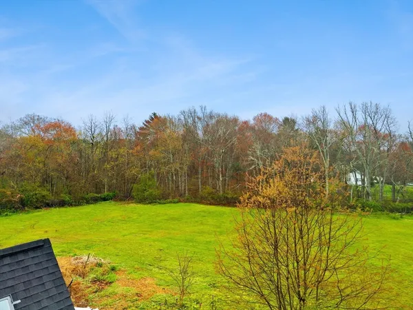 $1,100,000 | 1080 Locust Street, Raynham, MA 02767