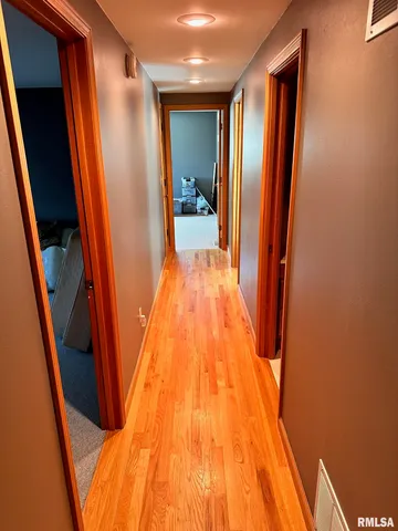 $525,000 | 1889 St Pauls Church Road, Chapin, IL 62628