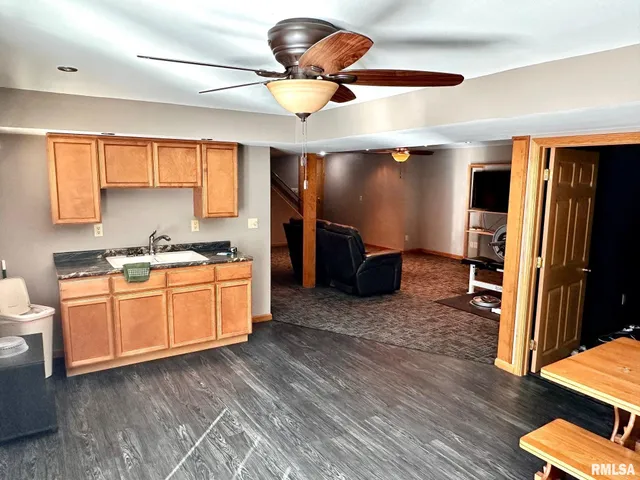 $525,000 | 1889 St Pauls Church Road, Chapin, IL 62628