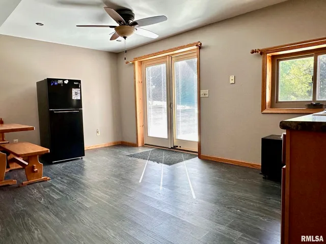 $525,000 | 1889 St Pauls Church Road, Chapin, IL 62628