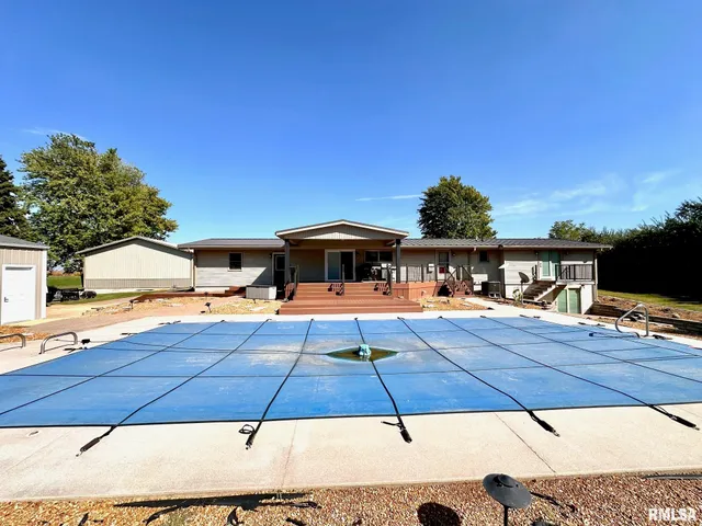 $525,000 | 1889 St Pauls Church Road, Chapin, IL 62628