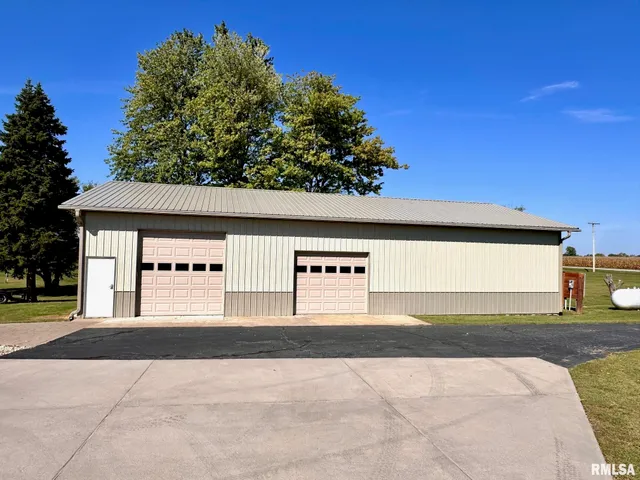 $525,000 | 1889 St Pauls Church Road, Chapin, IL 62628