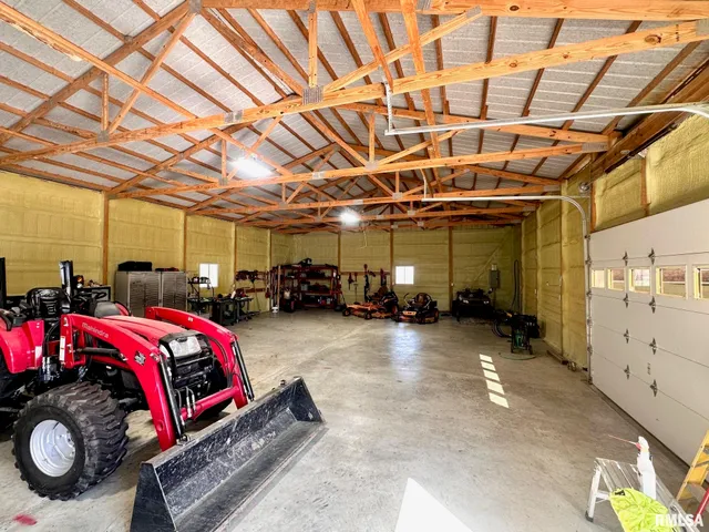 $525,000 | 1889 St Pauls Church Road, Chapin, IL 62628