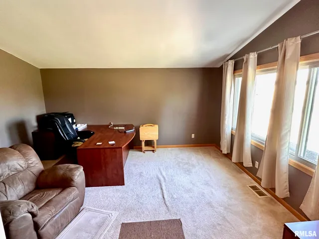 $525,000 | 1889 St Pauls Church Road, Chapin, IL 62628