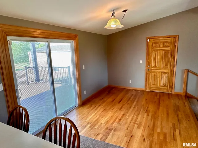 $525,000 | 1889 St Pauls Church Road, Chapin, IL 62628