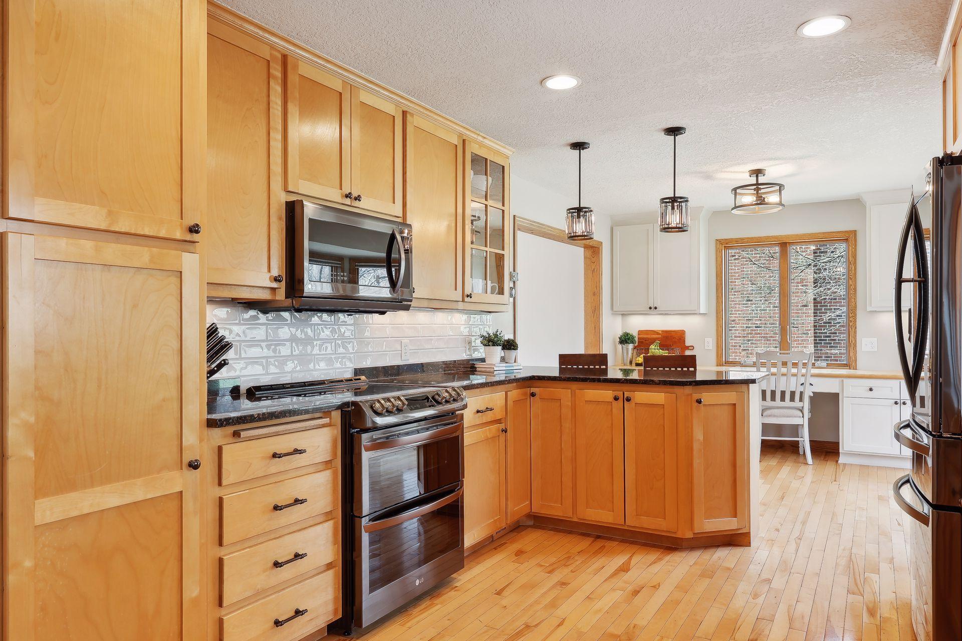 19860 Chartwell Hill Shorewood, MN 55331 - Photo 15 of 51